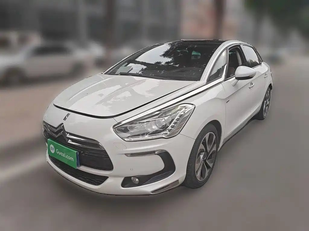 DS DS 5 2014