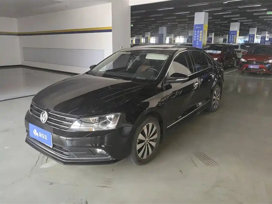 Volkswagen Sagitar 2017