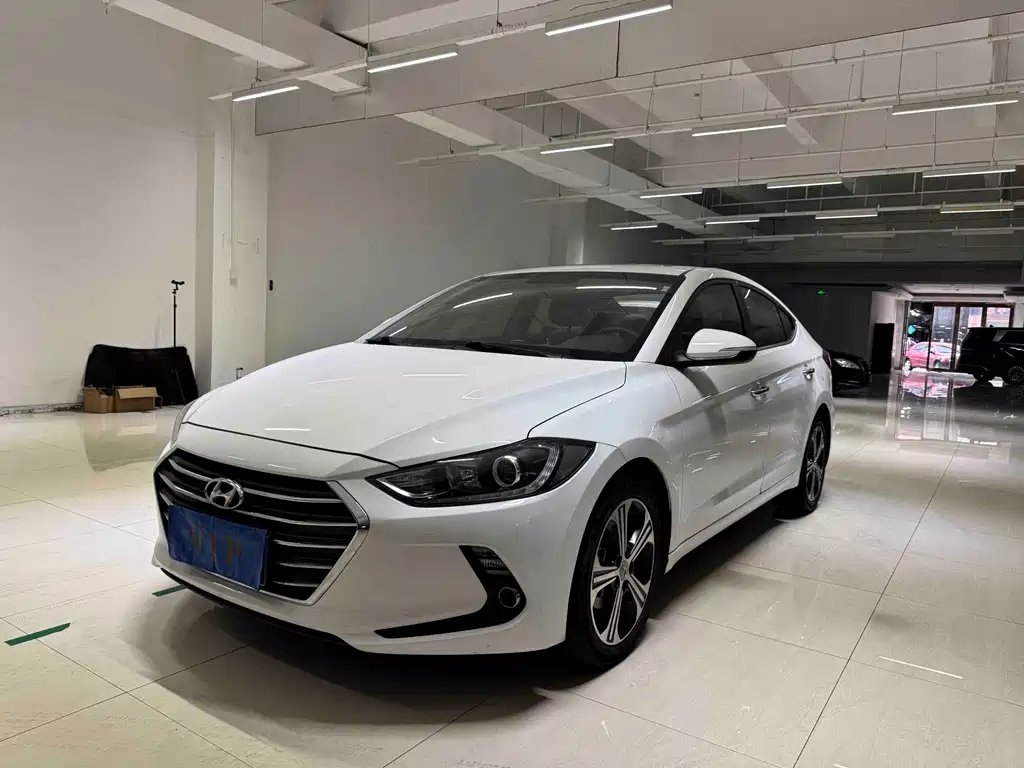 Hyundai Elantra 2018