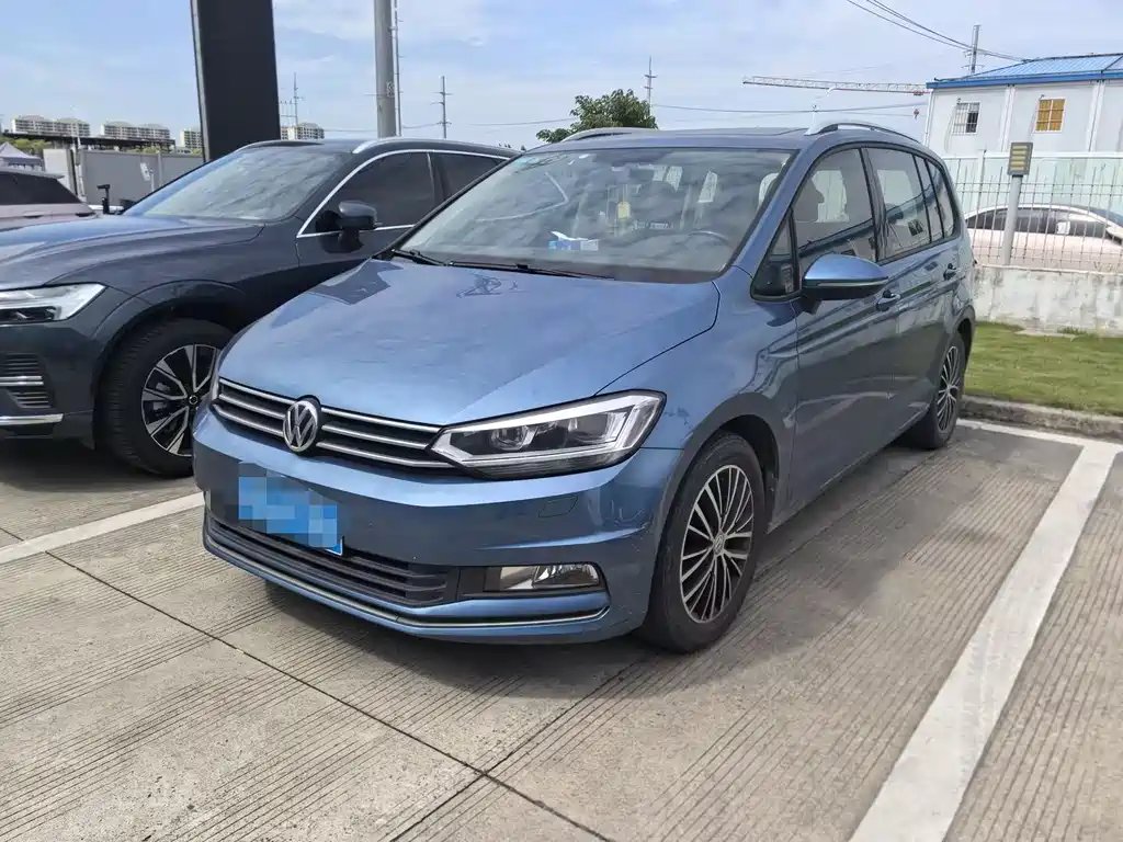 Volkswagen Touran 2016