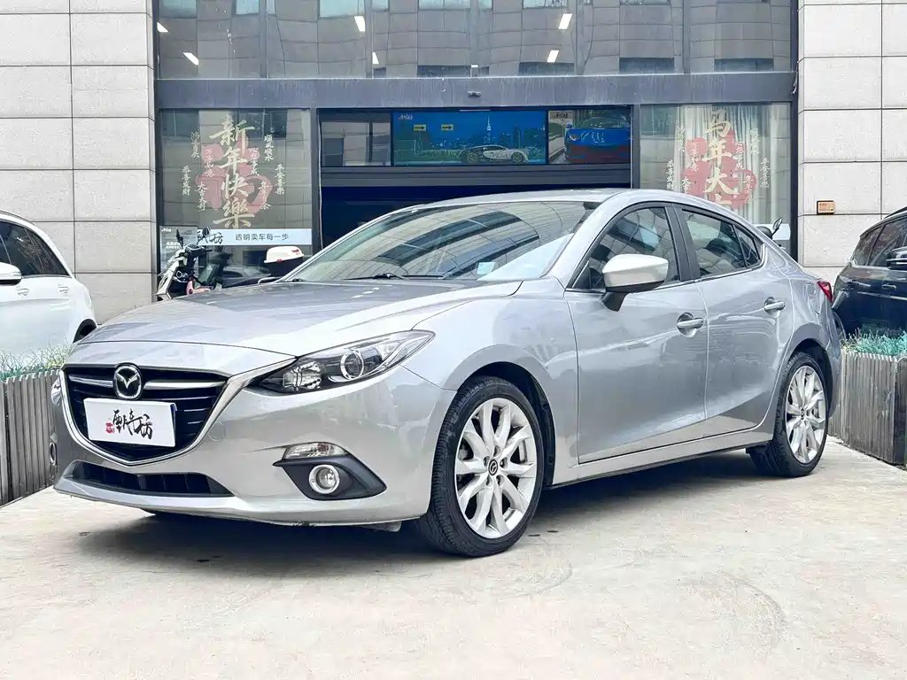 Mazda 3 Axela 2015