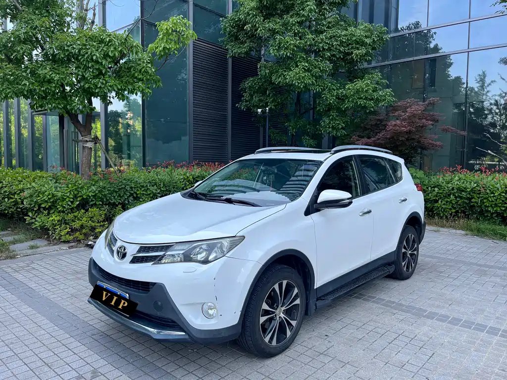 Toyota RAV4 2014