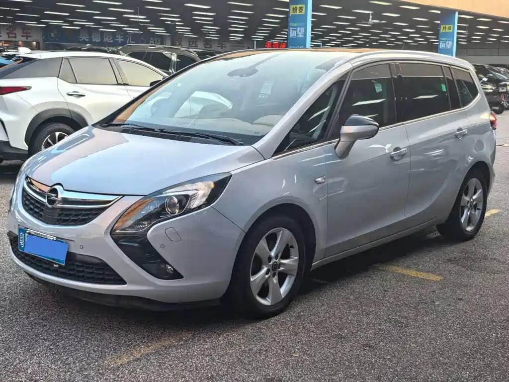 Opel Zafira 2014