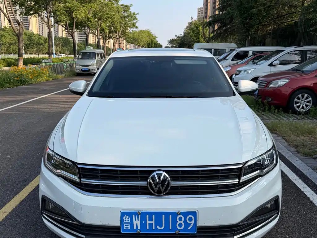 Volkswagen Bora 2021