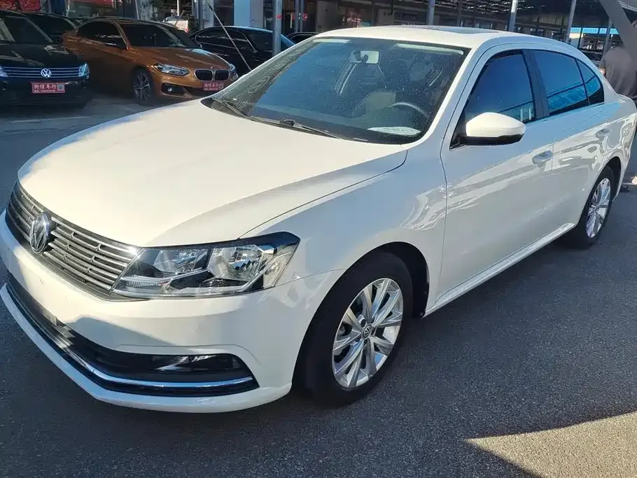 Volkswagen Lavida 2020 — фото 1 из 16