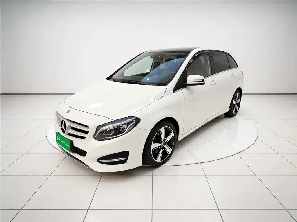 Mercedes-Benz B-Class 2017 — фото 1 из 21