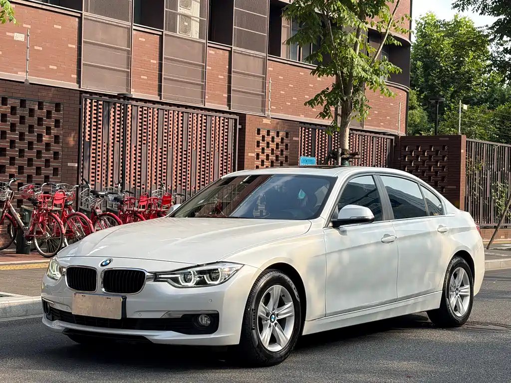BMW 3 Series 2016