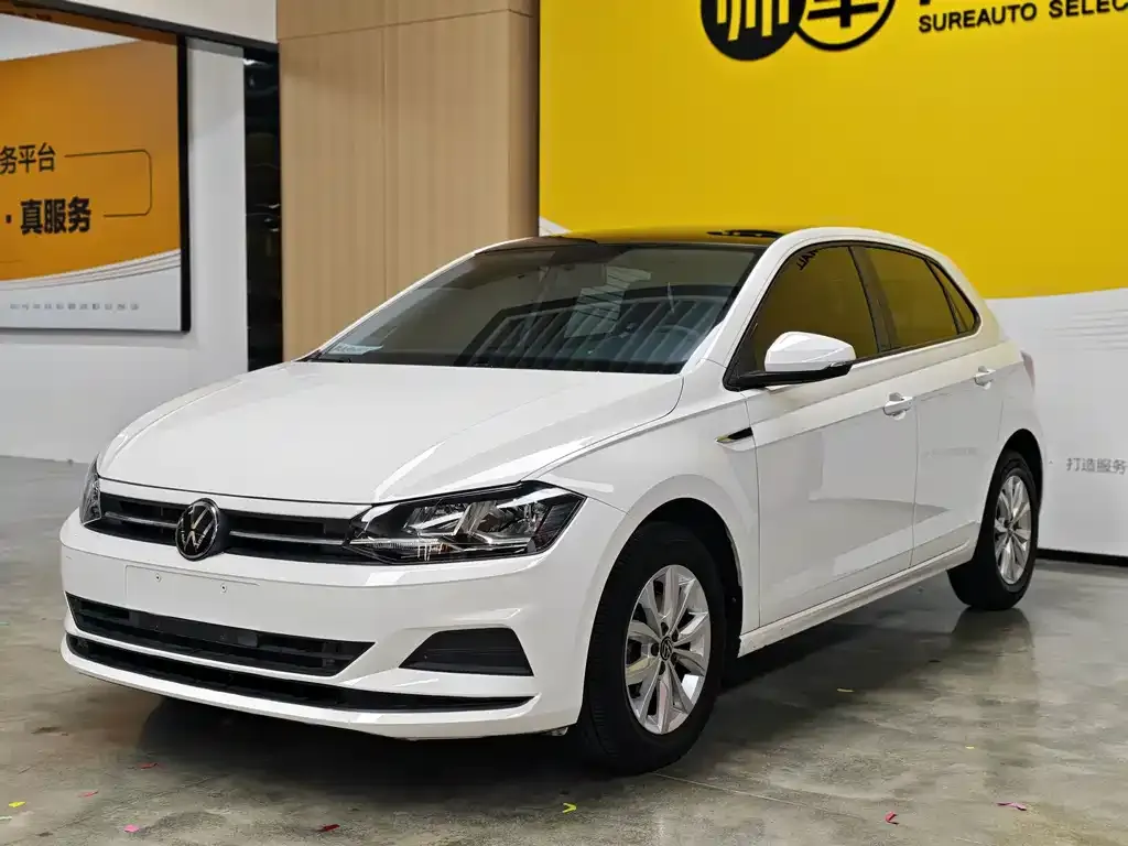 Volkswagen Polo 2021 — фото 1 из 15