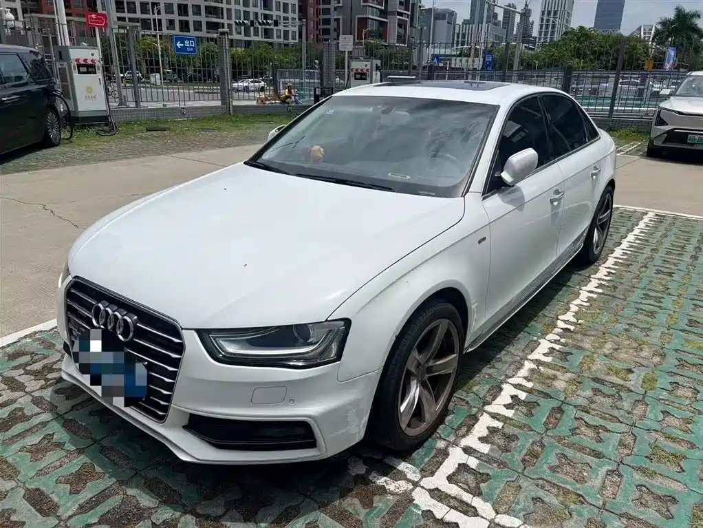 Audi A4L 2016