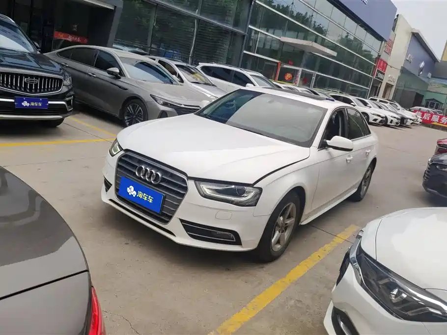 Audi A4L 2016