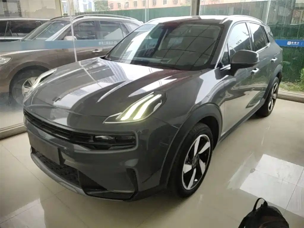 Lynk & Co 06 EM-P 2021
