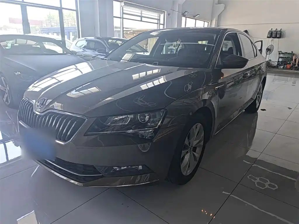 Skoda Superb 2019