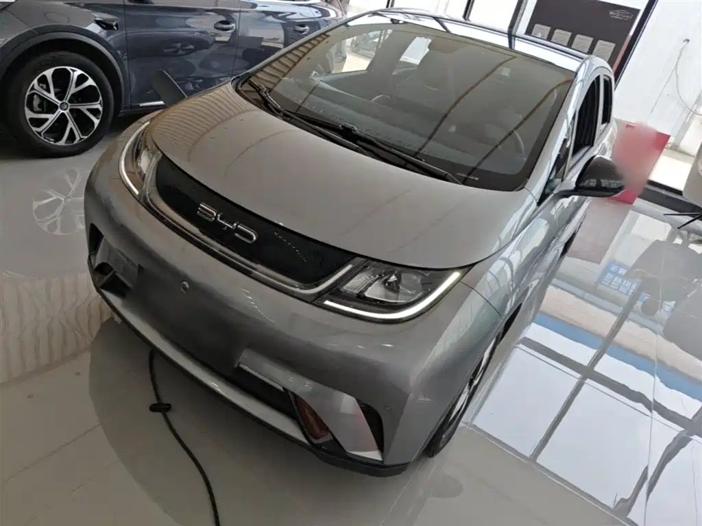 BYD Dolphin 2023