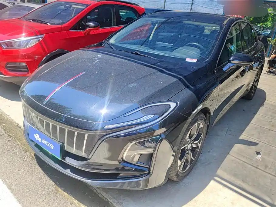 Hongqi Hongqi E-QM5 2022