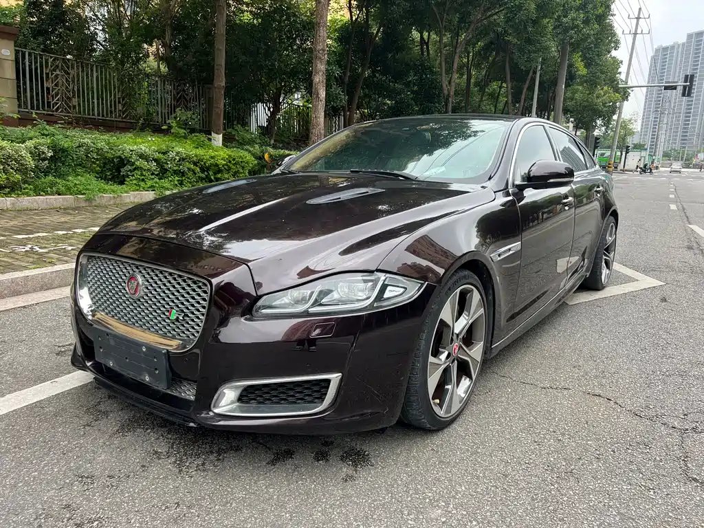 Jaguar XJ 2014