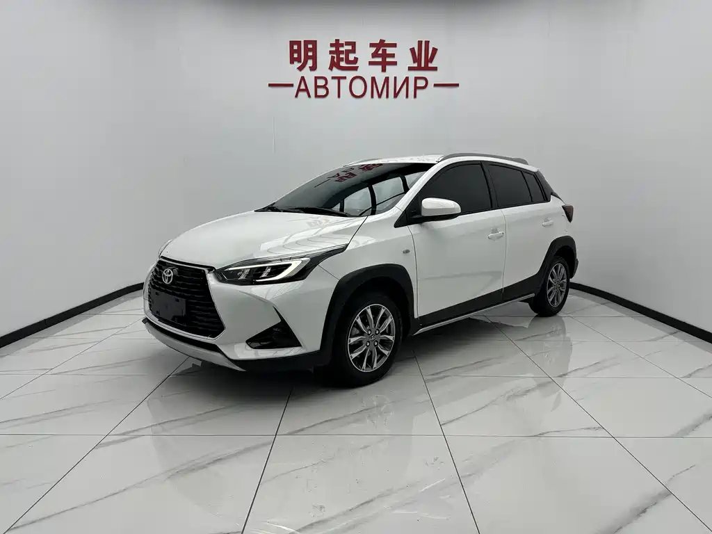 Toyota Yaris L 2022