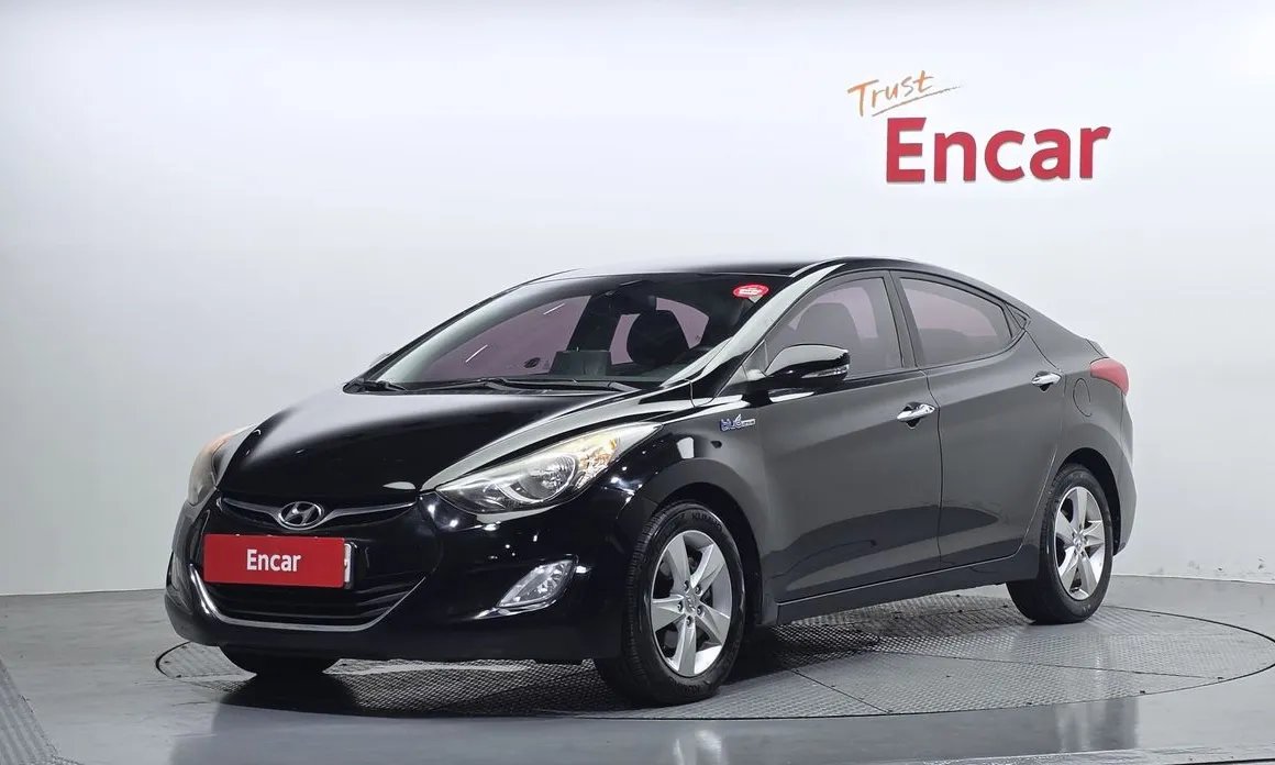 Hyundai AVANTE 2012