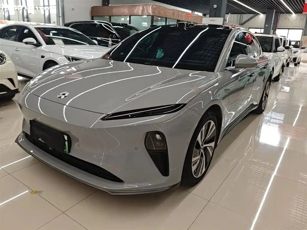 NIO ET5 2022