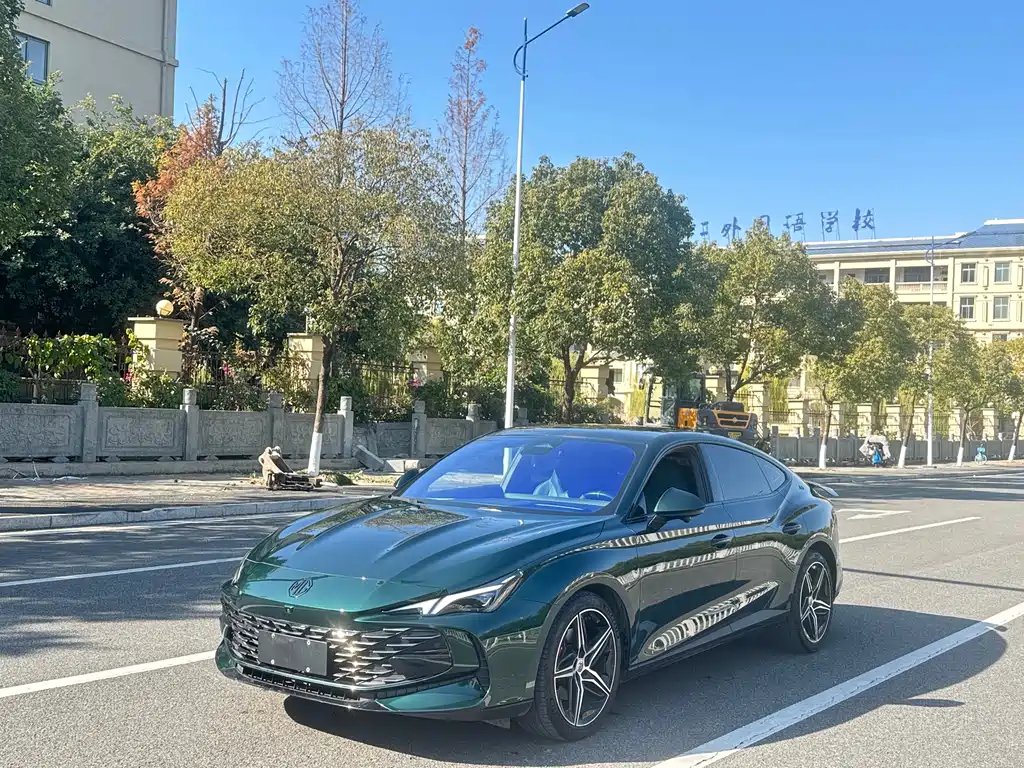 MG MG7 2025