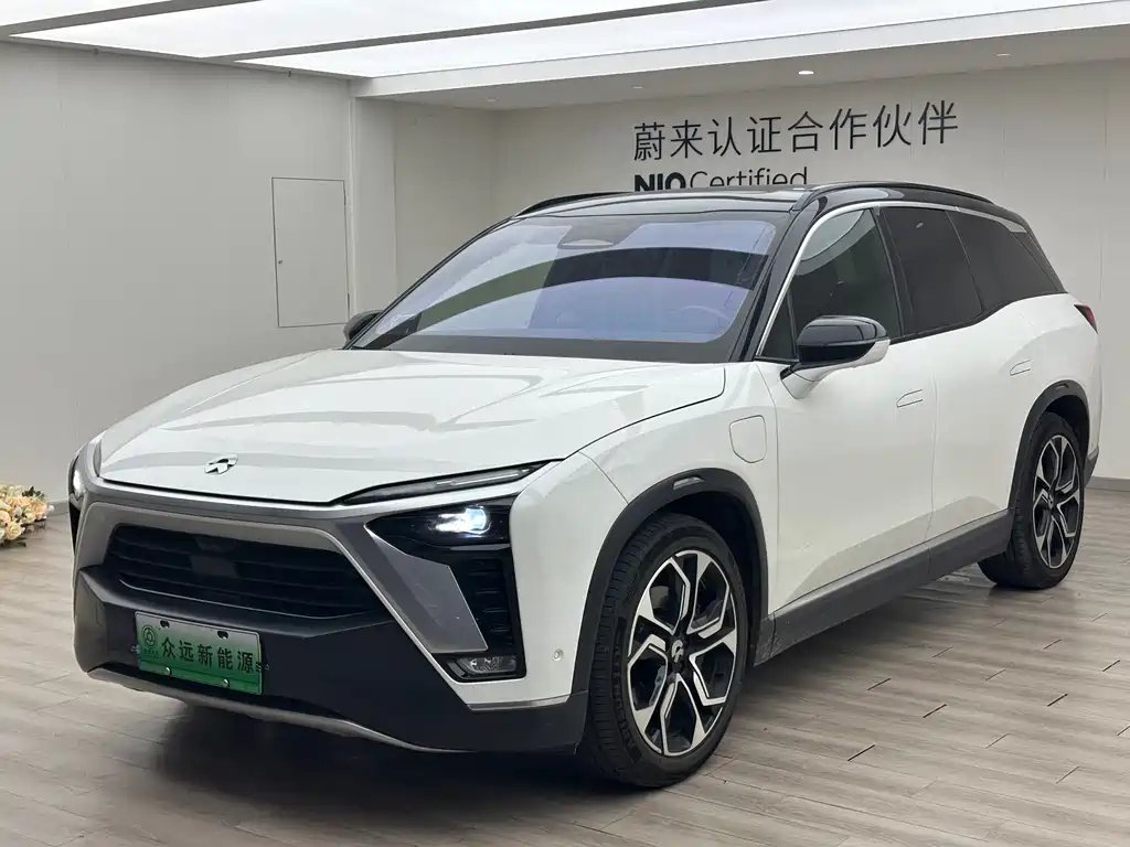 NIO ES8 2021