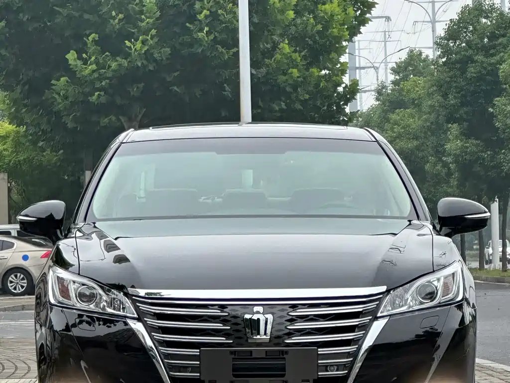 Toyota Crown 2017