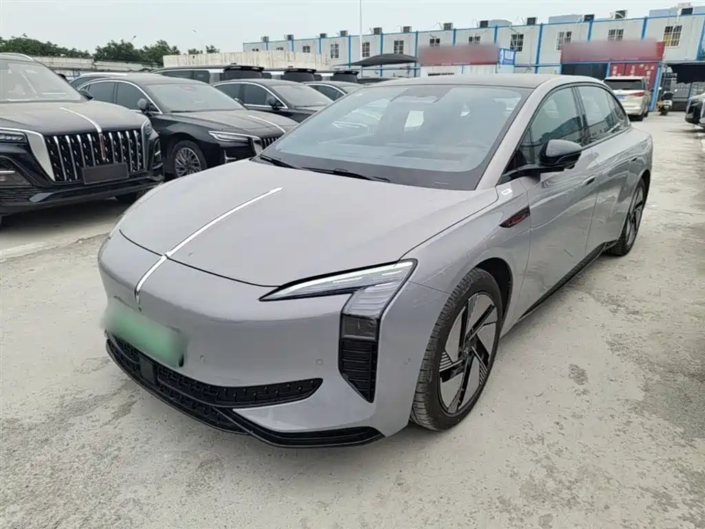 Hongqi Hongqi EH7 2025