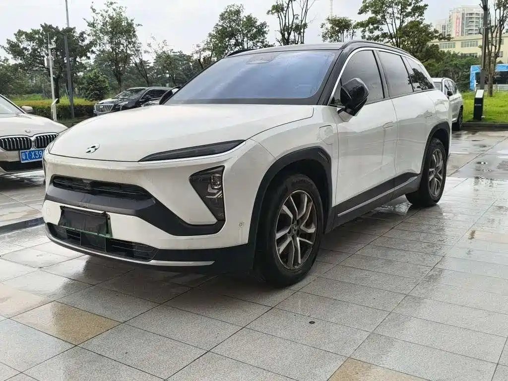 NIO ES6 2021