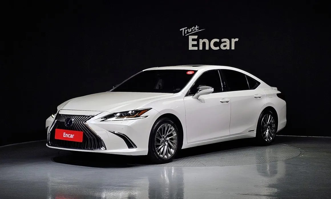 Lexus ES 2019