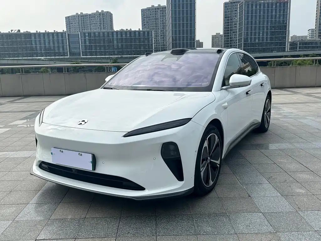 NIO ET5T 2025
