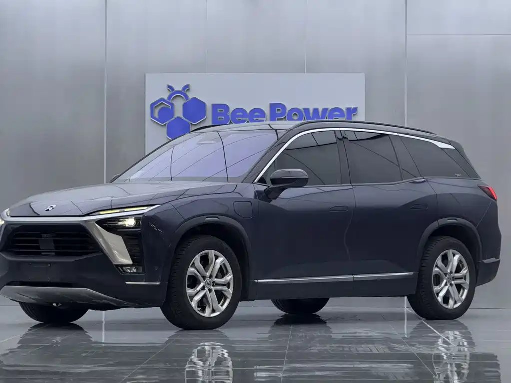 NIO ES8 2021