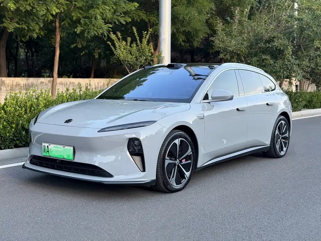 NIO ET5T 2025