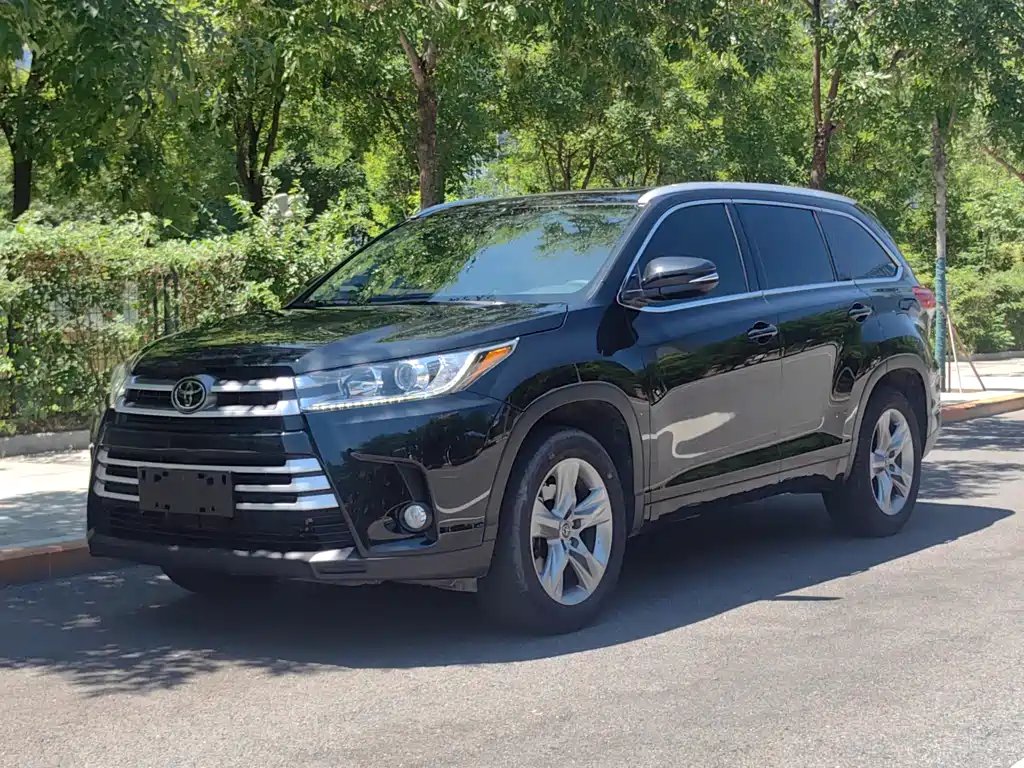 Toyota Highlander 2021