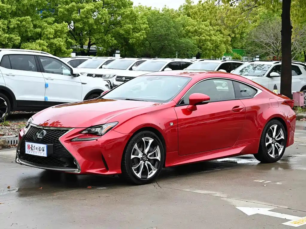 Lexus RC 2016 — фото 1 из 5