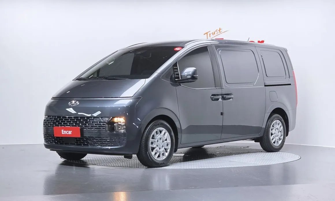 Hyundai Staria 2022