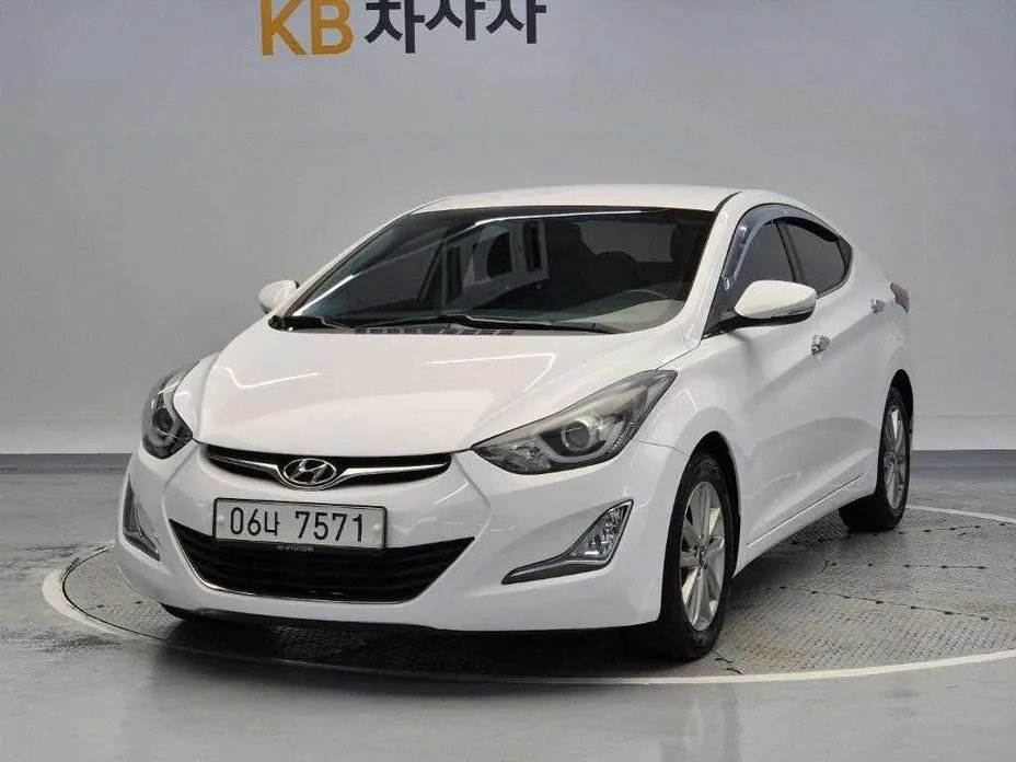 Hyundai AVANTE 2015