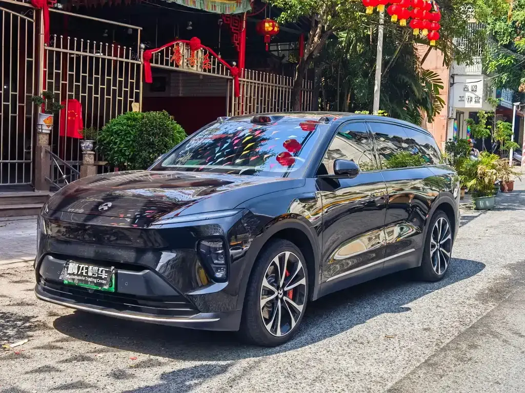 NIO ES8 2023 — фото 1 из 9