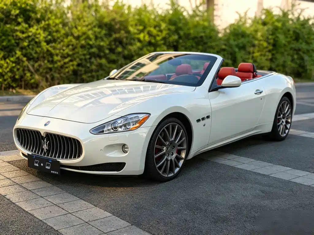 Maserati GranCabrio 2012