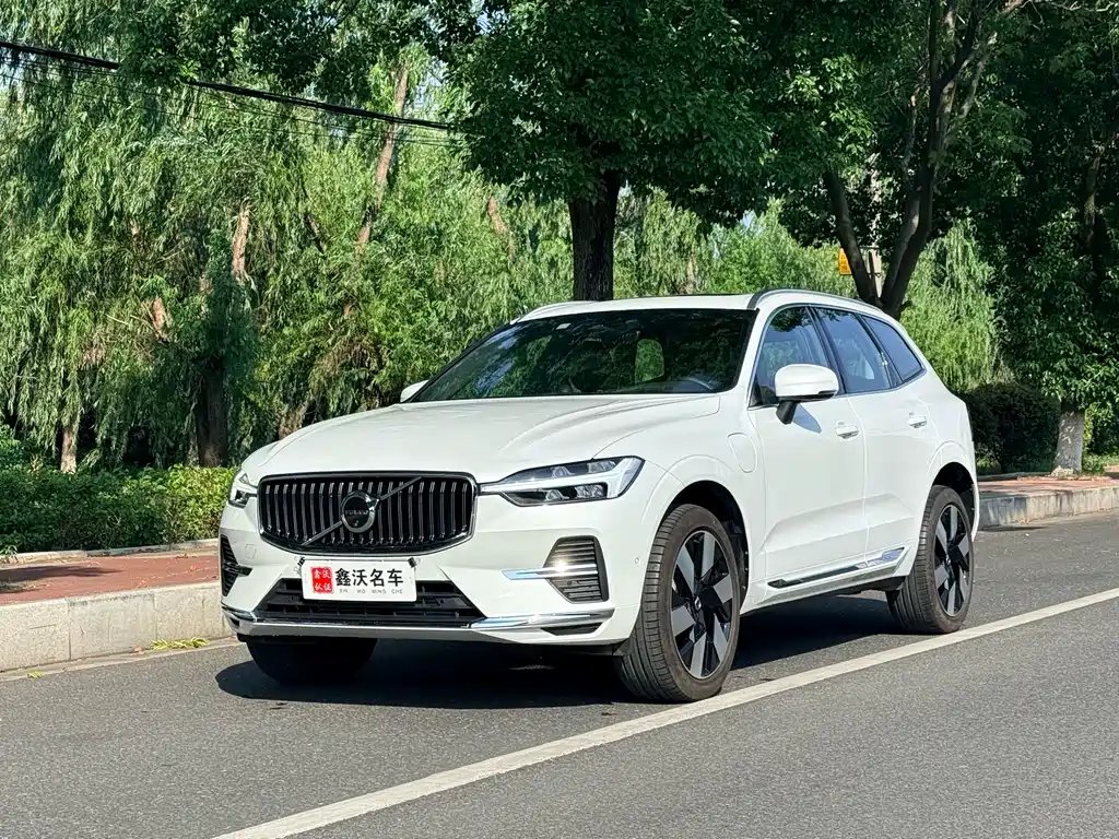 Volvo XC60 PHEV 2024