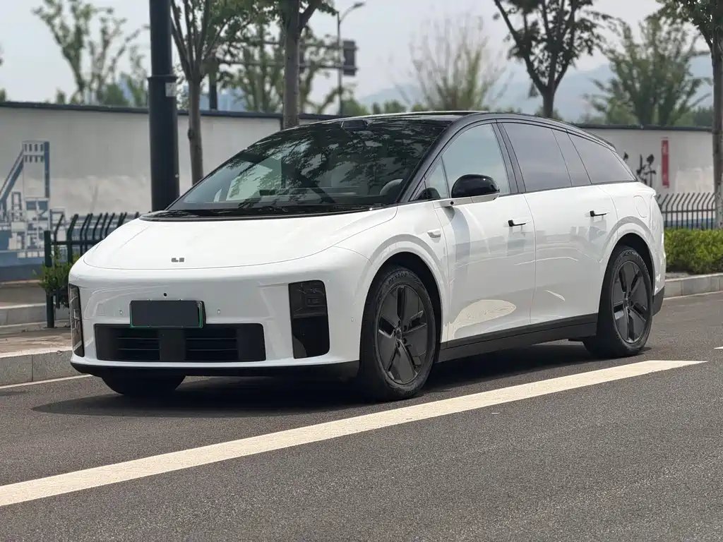 Li Auto Lii6 2025