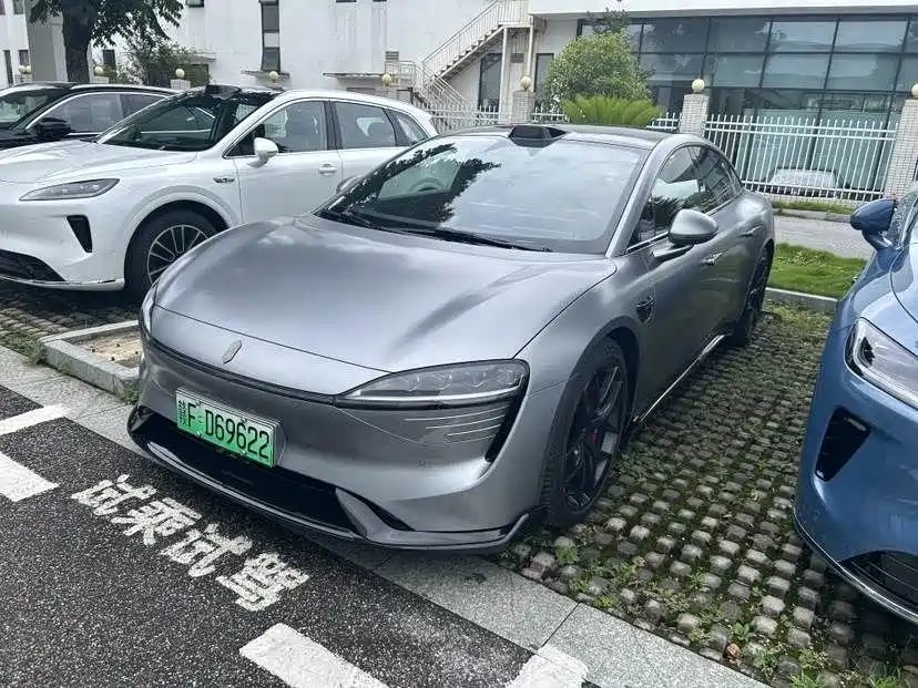 Luxeed Zhijie S7 2025