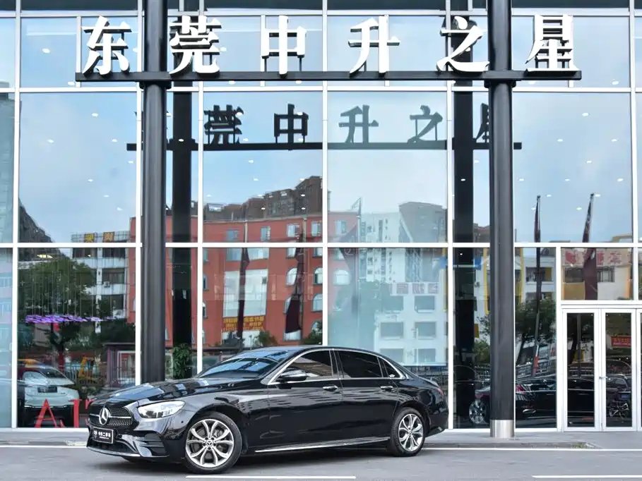 Mercedes-Benz E-Class 2022