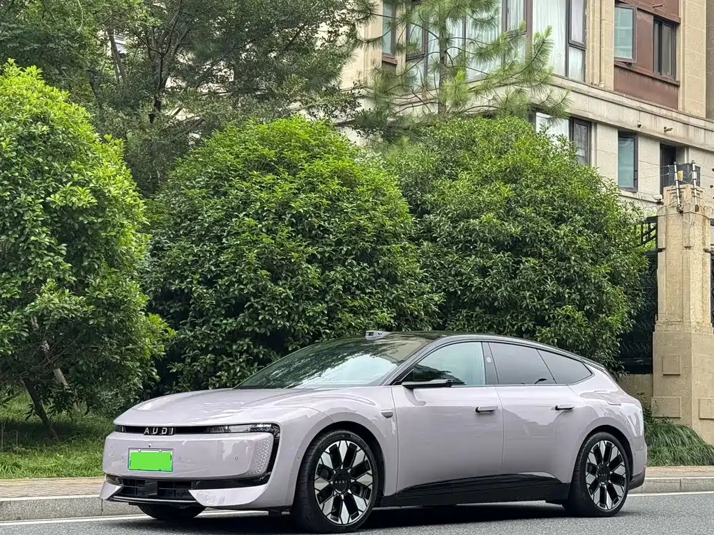 AudiAUDI AudiE5 Sportback 2025
