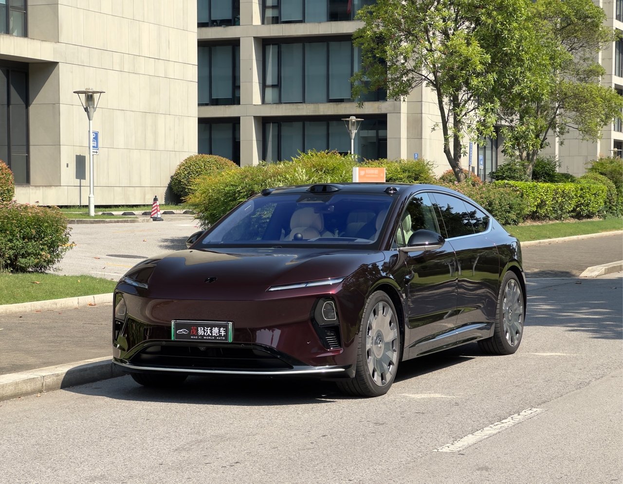 NIO ET9 2025