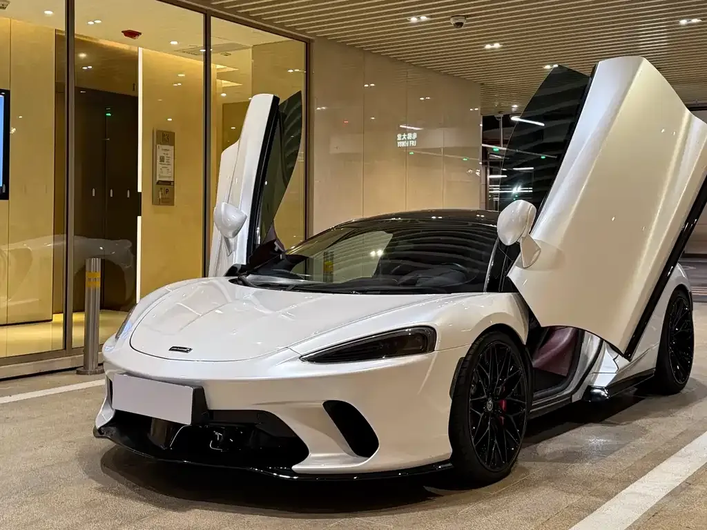 McLaren GT 2021 — фото 1 из 5