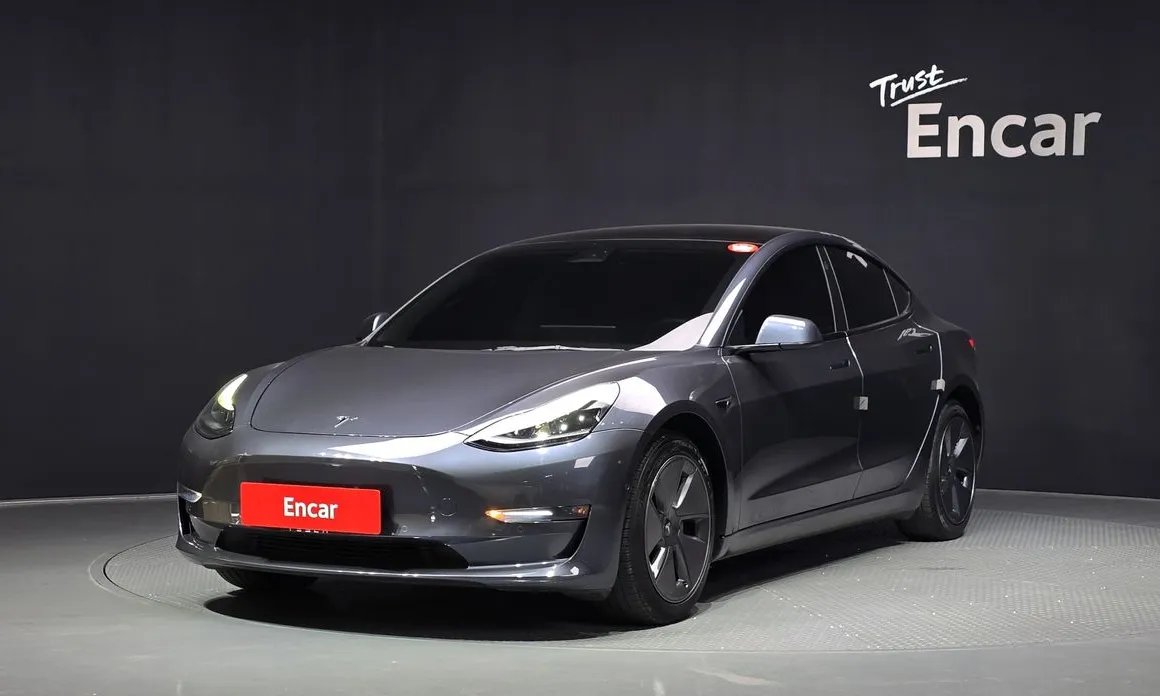 Tesla Model 3 2022