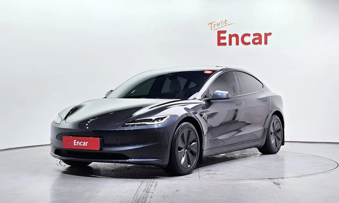 Tesla Model 3 2025