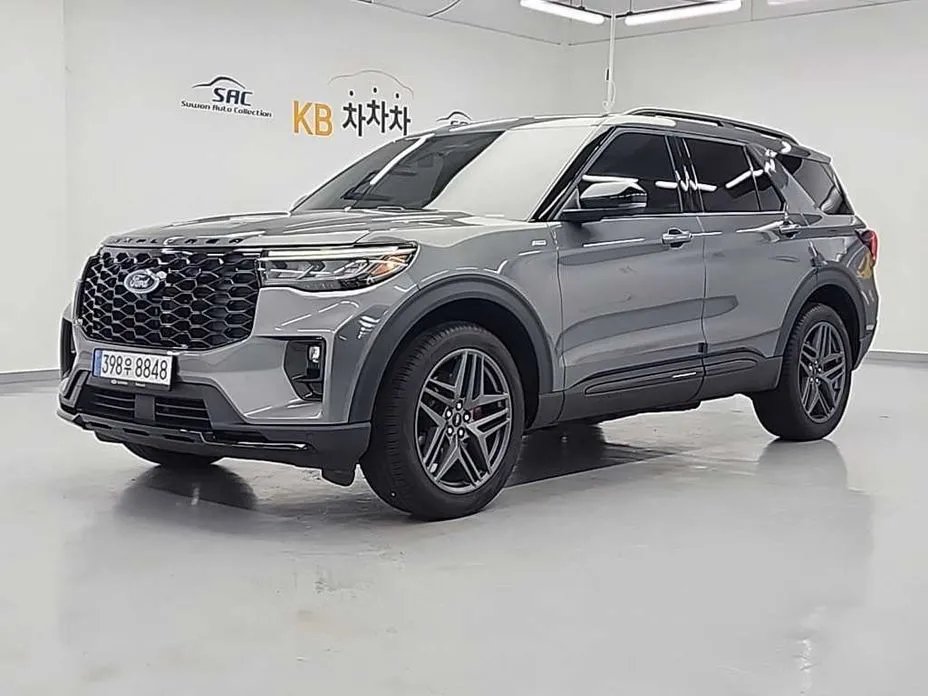 Ford Explorer 2025