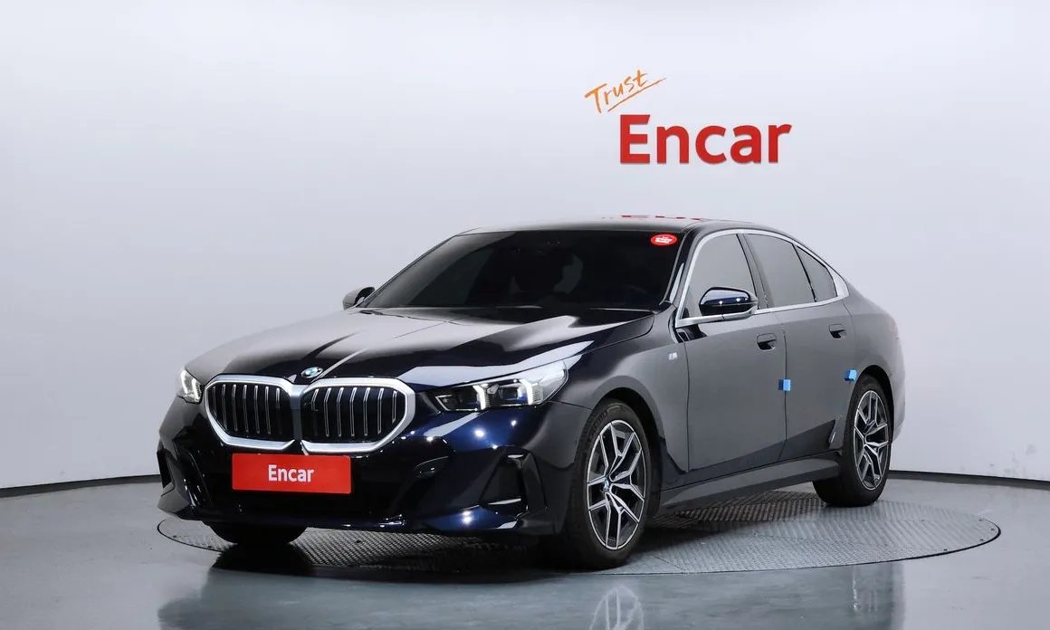 BMW 5-Series 2024