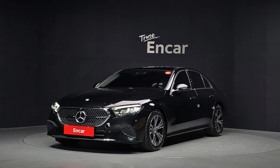 Mercedes-Benz E-Class 2025
