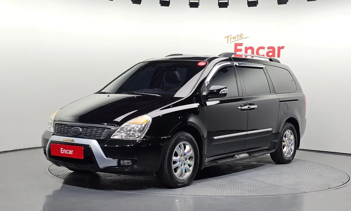 Kia Carnival 2011
